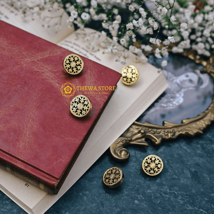 Suit Buttons