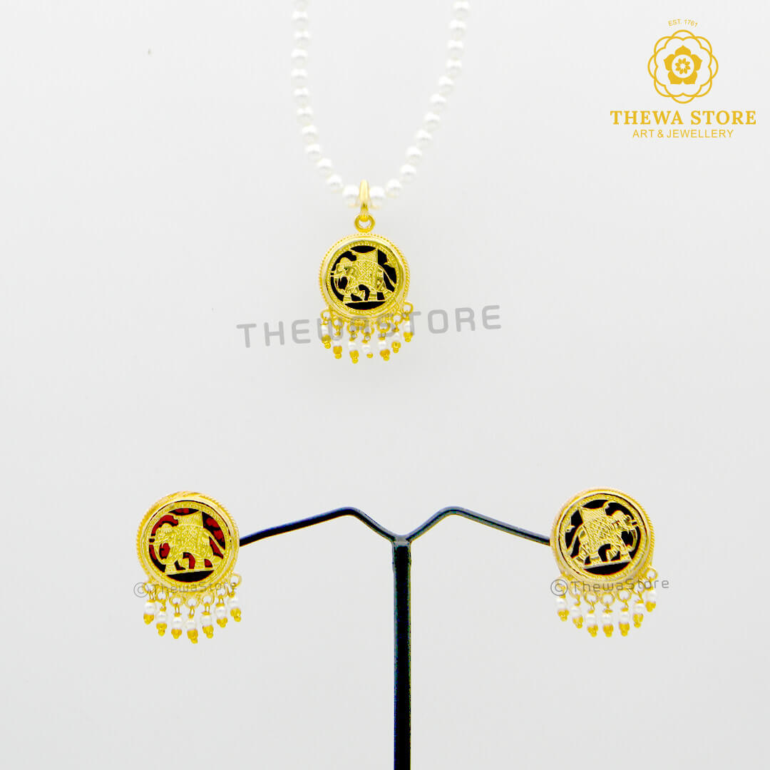 Elephant Necklace