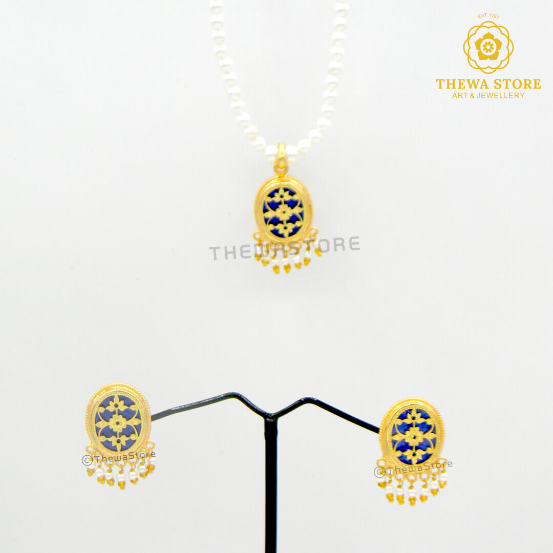 Esma Necklace