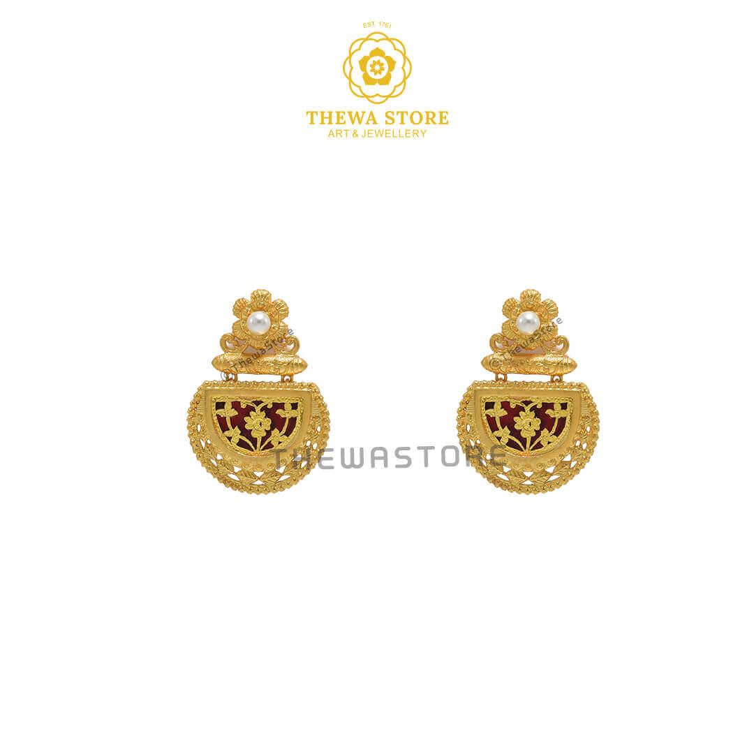 Sparsh D-Shape Thewa Art Earrings