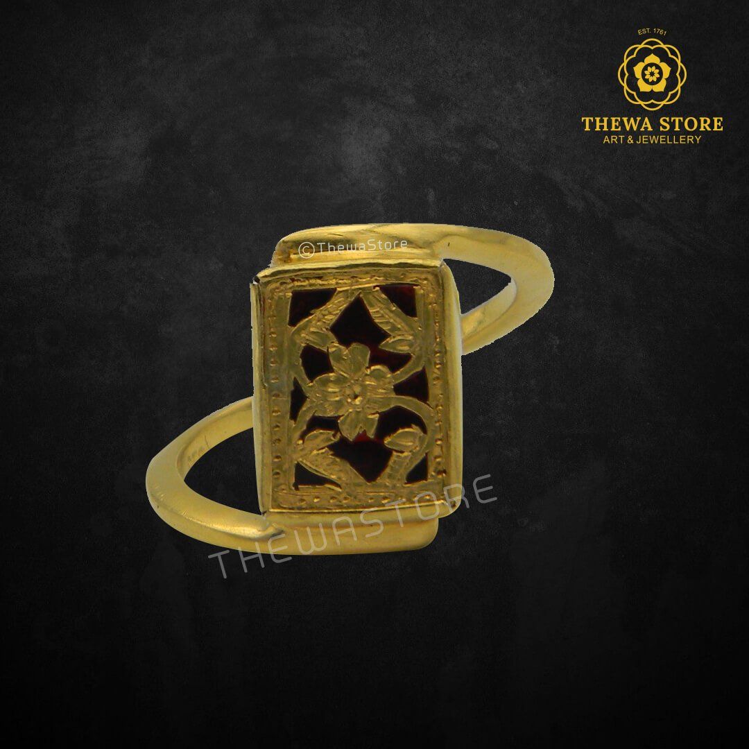 Designer Pearl Thewa Art Ring - ThewaStore